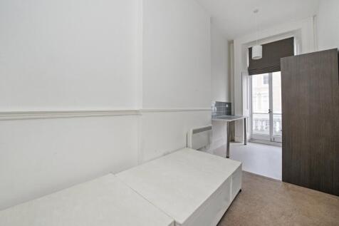Studio Room