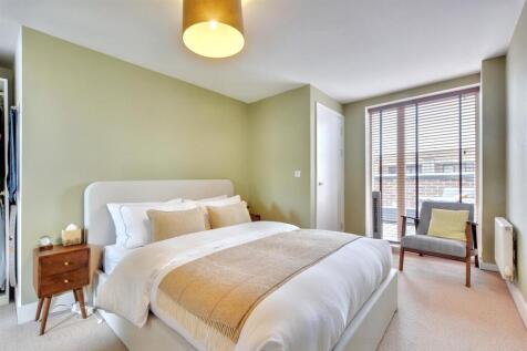 Bedroom One (3).jpeg