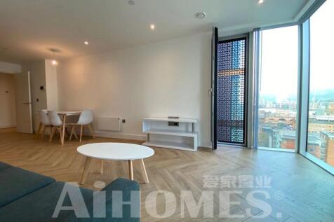 Welcome to this charming flat located at 16 Silvercroft Street in the vibrant city of Manchester. This delightful one-bedroom property offers a comfortable living space, perfect for individuals or cou