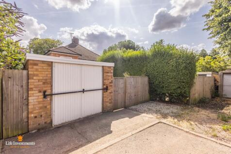 Separate Garage