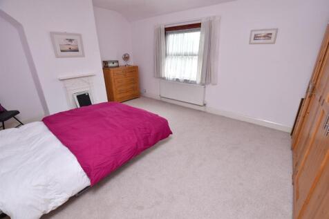 72 Eastham Mews (12).jpg