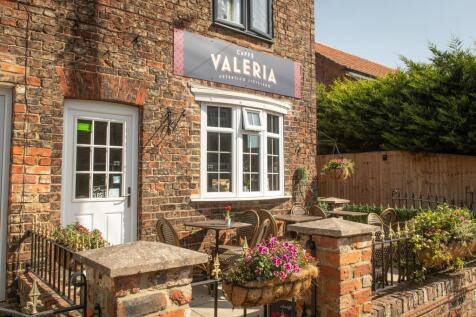 Bramble Wood, Valerie tea room