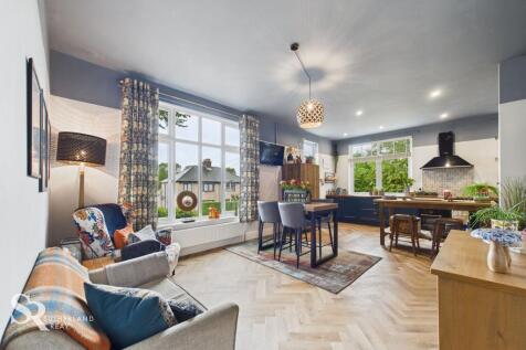 Open-Plan Kitchen/Dining/Living Area