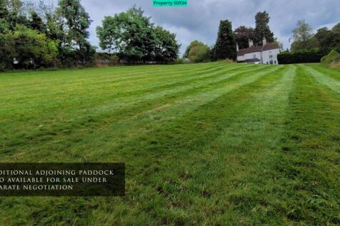 Additional adjoining paddock