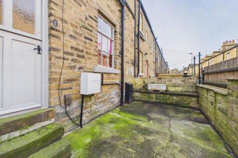 CAM01268G0-PR0434-STILL024.jpg