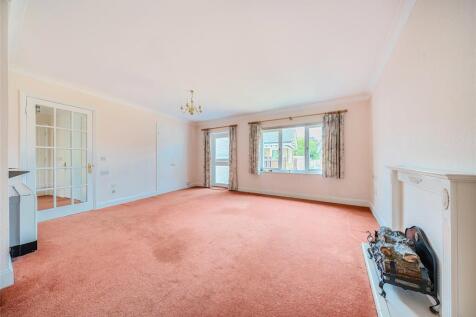 Sitting/Dining Room