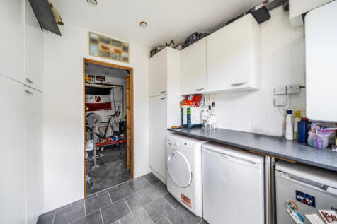 1353755-7-68d179a...