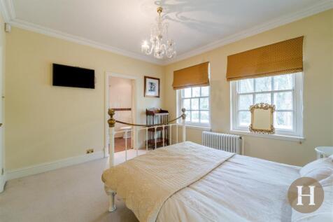 4 bed, 4 bath Detached in Birmingham - Photo 34
