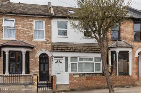 Carlton Road, E17