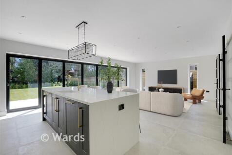 Kitchen/Dining/Family Room (Stage)