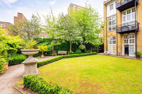 7 Old Library Apartments (47).jpg