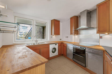 Reception/Kitchen