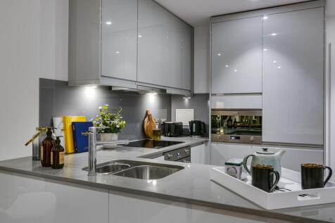 Ostro Tower Flat 803 5