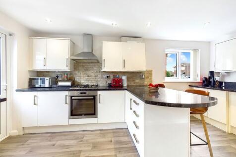 3 Paddock Close - Kitchen