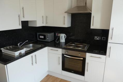 2 Bedroom Flat in CF10 3EG