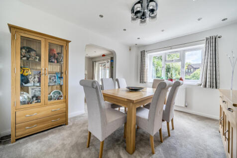 1353215-12-68c2e9...