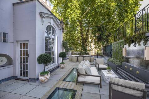 0 bed, 0 bath Terraced in London - Photo 7