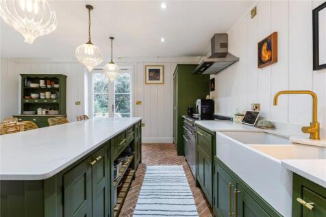 Kitchen/Breakfat