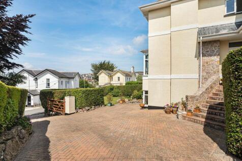 Driveway from Reed Vale