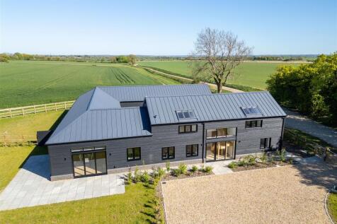 260423 - 1 Crew Yard Barn, Begwary - 01.jpg