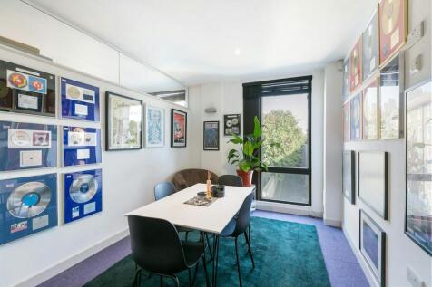 70826d1d9b9e13aafd237607ddc06dfcthetimberyarduni