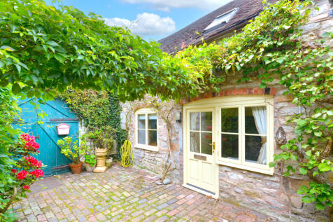 2 Bedroom character cottage