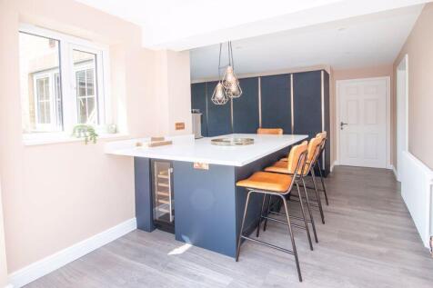 Kitchen-Breakfast Room