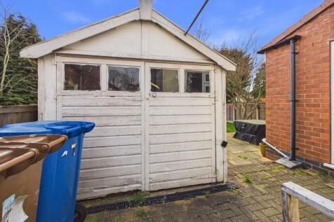 Detached Garage