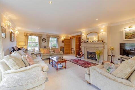Reception Room-5.jpg