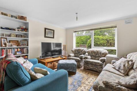 Hillcrest, Shrubbery Rd-2.jpg
