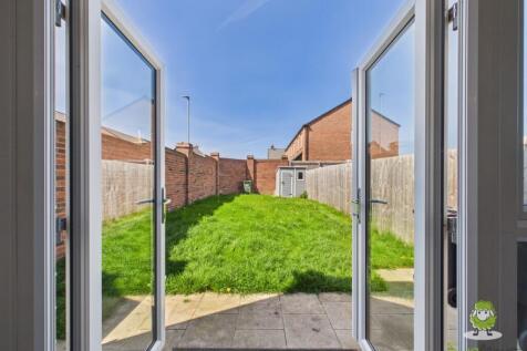 View to garden - Ewemove Whitchurch and Nantwich C