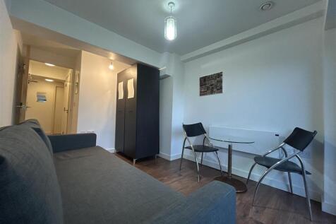 Bedroom Living (2).jpeg