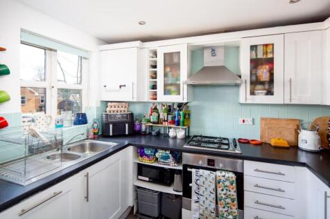 06-kitchen.jpg