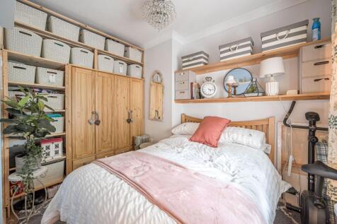 Drummond Gardens Christ Church Mount, KT19 8RP