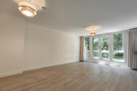 A newly refurbished two-bedroom apartment situated in a desirable residential location in NW11, offering stylish interiors and excellent outdoor space. Finished to a high standard throughout, the prop
