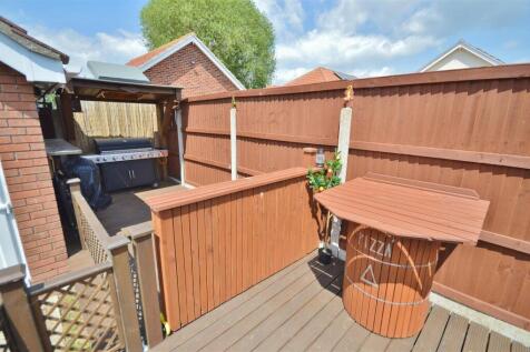 ALTERNATIVE VIEW OF OUTSIDE - REAR