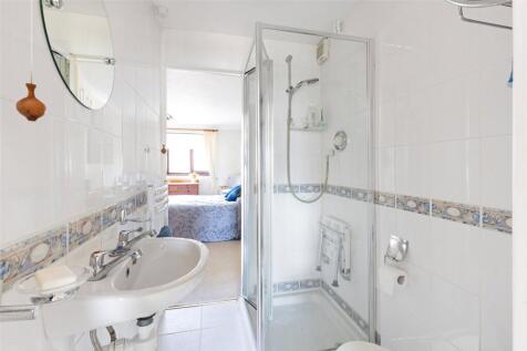 Ensuite Shower