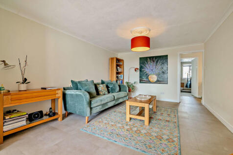 8664108-interior1...