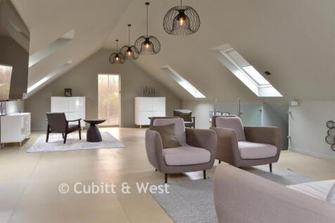 Lounge/ Diner