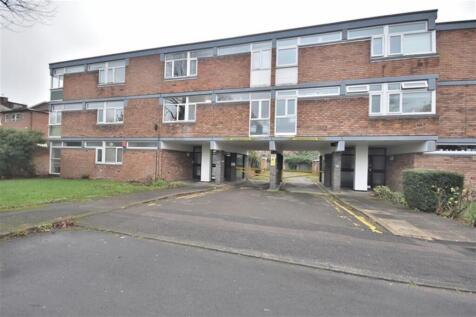 2 Bedroom Flat in WV6 0LR