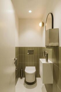 241220 18 Clerkenwell Close77.JPG