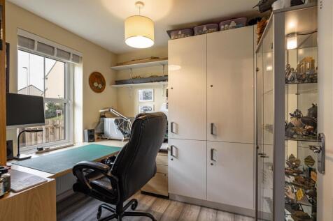 8 Knoll Park Avenue Galashiels 26.JPG