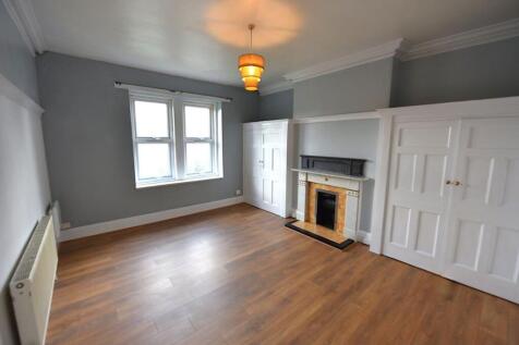 1 BEDROOM PROPERTY BRAND NEW TO THE MARKET This is a spacious one bedroom flat in Headingley, ideal for students or professionals. **£155.77pw or £224.77pppw ALL INC with GAS, ELEC, WATER, INTERNET, T