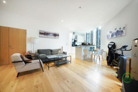 Stunning Two Bedroom Two Bathroom Apartment