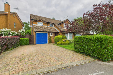 CAM03852G0-PR0315-STILL021