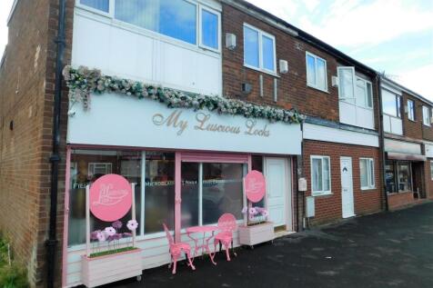 Shop for sale in daisy nook