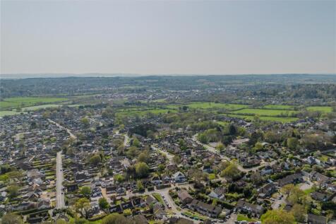 32 Canford View Drive-1.jpg