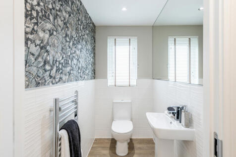 Harris 4 bedroom home, downstairs WC