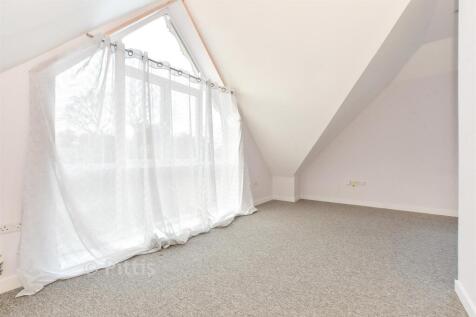 Kitchen/ Living Area