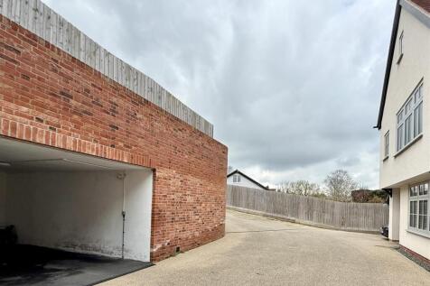 Property Image 25